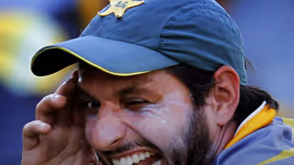 Here’s how Shahid Afridi had his Indian fans go ROFL