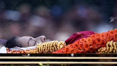 ಜಯಾ ಕೋಣೆಯಿಂದ ಬರುತ್ತಿದೆ ಚೀರುವ ಶಬ್ದ! ಬಾಗಿಲು ತಂತಾನೇ ಓಪನ್-ಕ್ಲೋಸ್ !ಸಮಾಧಿಯ ಒಳಗಿಂದ ಟಿಕ್'ಟಿಕ್ ಶಬ್ದ !