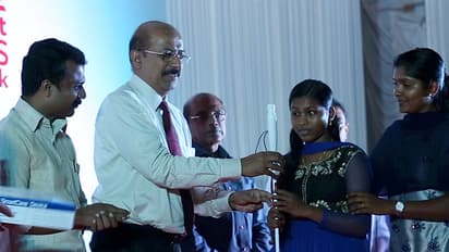 കാഴ്ചയില്ലാത്ത ആ മുന്നൂറിലധികം പേര്ക്ക് ഏഷ്യാനെറ്റ് ന്യൂസ് ഊന്നുവടിയായി; സ്മാര്ട്ട് കെയിന് വിതരണം ചെയ്തു