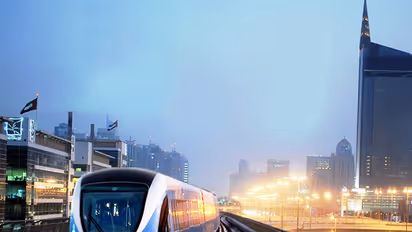 ദുബായ് മെട്രോ നാളെ മുതല് രാത്രി 12 വരെ സര്വീസ് നടത്തും