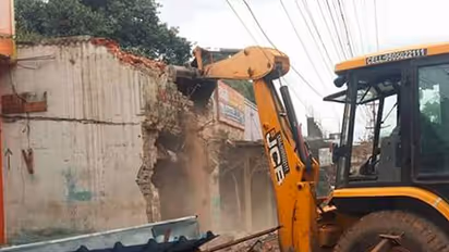 Singareni officials demolish open cast residences of the poor