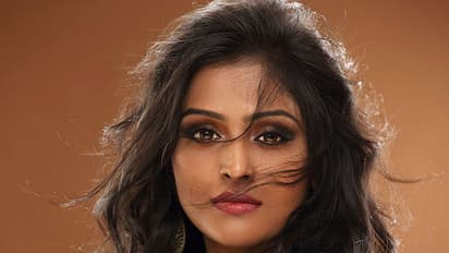 நடிகை நாம்யா நம்பீசன் எடுத்த புது அவதாரம்! அசைத்து போய் நிற்கும் திரைபிரபலங்கள்!