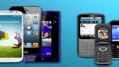 எது பெஸ்ட் ? ஸ்மார்ட் போனா ? பீச்சர் போனா ?