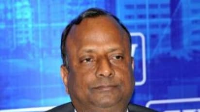 ஸ்டேட் வங்கி தலைவராக ரஜினிஸ் குமார்...! விடைபெறுகிறார் அருந்ததி பட்டாச்சார்யா...!