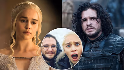 Danaerys Targaryen clicks selfie with Jon Snow at Dragonstone