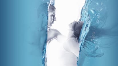 സദാചാരവും യുക്തിയും മാറ്റി വെച്ച് നിറഞ്ഞു പ്രണയിക്കൂ, കാമിക്കൂ!