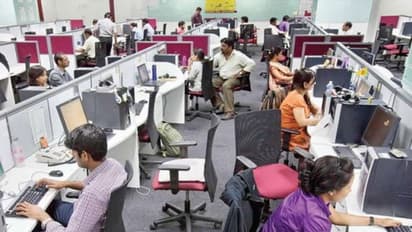 அரசு ஊழியர்கள் ஒழுங்காக வேலை செய்யலைன்னா என்ன நடக்கும் தெரியுமா ? அரசு அதிரடி….