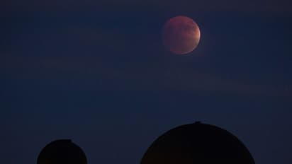 How to shoot the supermoon like a professional