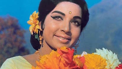 Jayalalithaa to hospital staff: Let's go home, will give you the best tea