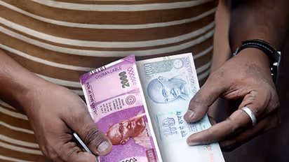 Counterfeit currency racket busted at Karnataka-Maharashtra border