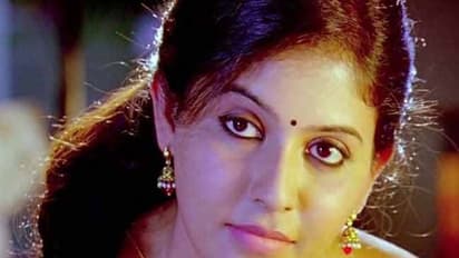 బ్యాడ్ టైమ్ లో సీతమ్మకు హారర్ ఛాన్స్ (3డి)!