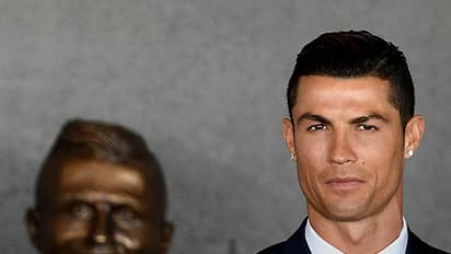 Cristiano Ronaldo gets a statue that looks nothing like him