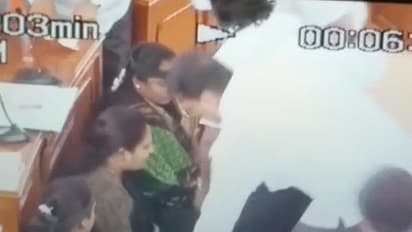 Humiliated, lady corporators threaten to commit suicide in the BBMP council