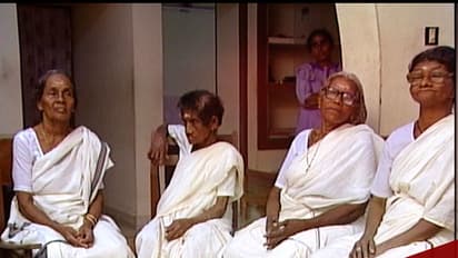 ഇന്ന് ലോക മാതൃദിനം; നമ്മളെ നമ്മളാക്കിയവര്ക്ക് സ്നേഹം മാത്രം തിരിച്ചുനല്കാം