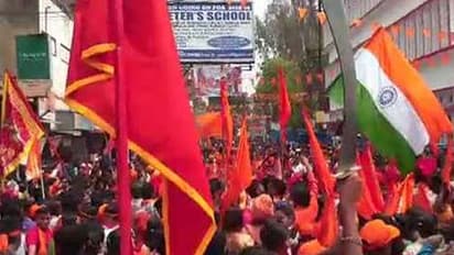 സര്ക്കാര് വിലക്ക് ലംഘിച്ച് രാമനവമി ആഘോഷത്തിന്റെ മറവില് ബിജെപിയുടെ ആയുധറാലി