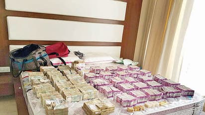 ಬೆಳ್ಳಂಬೆಳಿಗ್ಗೆ ರಾಜ್ಯದ ಬೇರೆ ಬೇರೆ ಕಡೆ ಐಟಿ ಶಾಕ್!