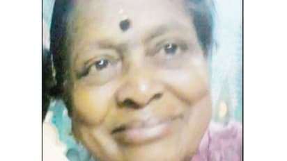 வீட்டை ஏமாற்றி எழுதி வாங்கிக் கொண்டதால் ஓய்வுபெற்ற ஆசிரியை தீக்குளித்து சாவு; காங்கிரசு முன்னாள் கவுன்சிலர் அடாவடி...