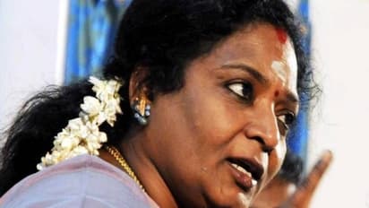 அதப்பத்தி எனக்கு தெரியாது...! அப்புறம் சொல்றேன்...! எஸ்கேப் ஆன தமிழிசை!