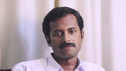 എംഎൽഎ അനൂപ് ജേക്കബ് സഞ്ചരിച്ച കാർ അപകടത്തിൽപ്പെട്ടു