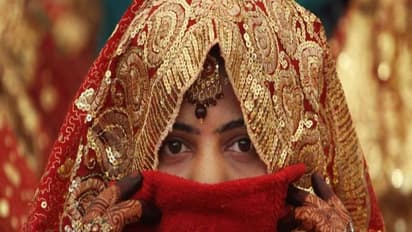 திருமணமாகி 10 நாளில் மனைவியை நண்பர்களுக்கு விருந்தாக்கிய கணவன்... ஒரு நாள் முழுவது வைத்து சீரழித்த கொடுமை!