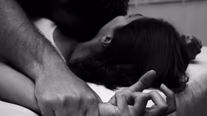 ವೈವಾಹಿಕ ಅತ್ಯಾಚಾರ ಅಪರಾಧವಲ್ಲ ಎಂದ ನ್ಯಾಯಮೂರ್ತಿ, ತೀರ್ಪಿನ ವಿರುದ್ಧ ಭಾರೀ ಆಕ್ರೋಶ!