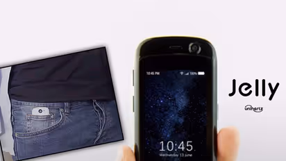 Meet Jelly, the smallest 4G smartphone