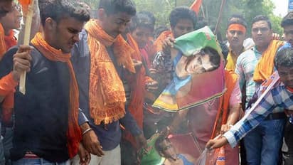 'സല്മാന് ഖാനെ പരസ്യമായി തല്ലുന്നവര്ക്ക് രണ്ട് ലക്ഷം രൂപ പാരിതോഷികം'