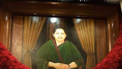 ஜெயலலிதாவுக்கு எம்ஜிஆர் போட்ட கண்டிஷன்.. அரசியலுக்கு சும்மா ஒன்னும் வந்துடல.. 'ஜெ' கடந்து வந்த பாதை.. 