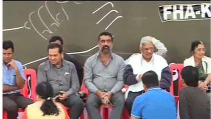 ಗ್ಲೀಸರನ್ ಹಾಕಿದ್ರೂ ಕಣ್ಣೀರು ಬರುತ್ತೆ; ಹೃದಯದಿಂದ ಬರಬೇಕು: ಡಾ. ರವೀಂದ್ರ ವಾಗ್ದಾಳಿ