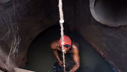 Foul smell from unused well leads to man's dead body