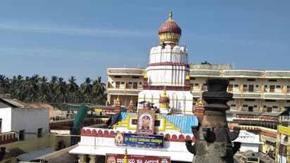 ಬಾಗಲಕೋಟೆ ಜಿಲ್ಲೆಯಲ್ಲಿ ಭಾರೀ ಮಳೆ: ಬಾದಾಮಿ ಬನಶಂಕರಿ ದೇಗುಲಕ್ಕೆ ನುಗ್ಗಿದ ನೀರು, ಭಕ್ತರ ಪರದಾಟ!