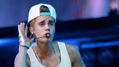 Oh no, he didn’t! Justin Bieber lip synced for fans who spent Rs 76,000 on a ticket