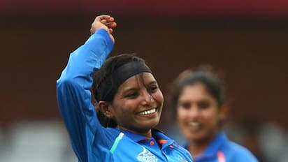 ಆರಂಭದಲ್ಲೇ ಆಂಗ್ಲರಿಗೆ ಆಘಾತ ನೀಡಿದ ರಾಜೇಶ್ವರಿ