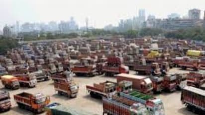 டீசல் விலை உயர்வு, ஜி.எஸ்.டி யை எதிர்த்து வேலை நிறுத்தம் !! இன்றும், நாளையும் லாரிகள் ஓடாது !!!