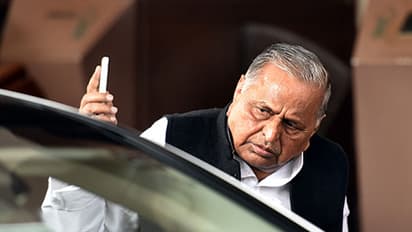 ಅಪ್ಪನಿಗೇ ಮೋಸ ಮಾಡಿದವನು ಸಮಾಜಕ್ಕೆ ಒಳ್ಳೇದು ಮಾಡ್ತಾನಾ? ಮುಲಾಯಂ ವ್ಯಗ್ರ