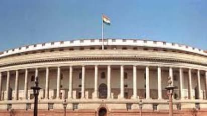 3-வது குழந்தை பெற்றால் அரசு வேலை, மானியம் கிடையாது.....நாடாளுமன்றத்தில் பா.ஜனதா எம்.பி. தனிநபர் மசோதா தாக்கல்