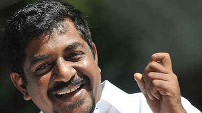 ನಾವು ಬಿಟ್ಟರೂ, ನಮ್ಮನ್ನು ಬಿಡೋದಿಲ್ಲ ಪಾಲಿಟಿಕ್ಸ್: ಭಟ್ಟರ ಹಾಡು ಫುಲ್ ವೈರಲ್