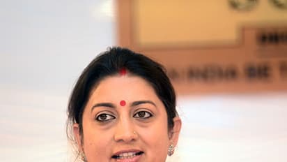 ಚಮ್ಮಾರ ಕೇಳಿದ್ದು ಹತ್ತು, ಸ್ಮೃತಿ ಇರಾನಿ ಕೊಟ್ಟದ್ದು ನೂರು