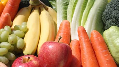 ফলমূল সবজি সব খোসাসুদ্ধ খান, পুষ্টিগুণ পাবেন অনেক বেশি