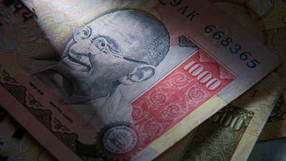 സഹകരണസംഘങ്ങള്ക്ക് പഴയ നോട്ടുകള് സ്വീകരിക്കാന് അനുമതി