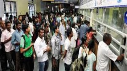 ரயிலில் அன்ரிசர்வ் பெட்டில போகப்போறீங்களா !! இனி வேர்க்க…. விறுவிறுக்க டிக்கெட் எடுக்க வேண்டாம்….