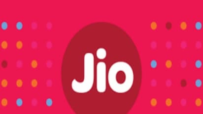 அடுத்த அதிரடியில் இறங்கிய ரிலையன்ஸ்…. ஜியோ பிரைம் இன்னும் ஒரு வருஷத்துக்கு ஃப்ரி !!