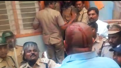 పులివెందులలో ఉద్రిక్తం: వైసిపి కార్యకర్త తలపై గాయాలు (వీడియో)