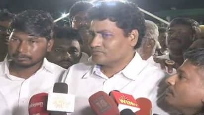 "வேட்புமனுவில் என் பெயரை குறிப்பிட தீபா மறந்து விட்டார்" - அந்தர் பல்டியடித்த மாதவன்