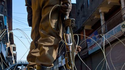 कश्मीर में निजी सुरक्षा में नहीं तैनात किए जाएंगे एसपीओ