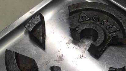 ജനനേന്ദ്രിയം ഉപയോഗിച്ച് വെയ്റ്റ് ലിഫ്റ്റ് ഉയര്ത്താന് ശ്രമിച്ചു: യുവാവിന് സംഭവിച്ചത്