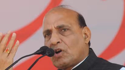 राजनाथ के सामने राम मंदिर के लिए नारेबाजी, देखिये क्या दिया जवाब