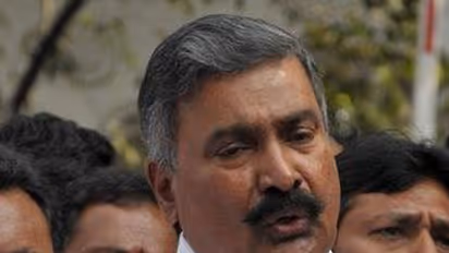 అందువల్లే ఇసుక కొరత...: మంత్రి పెద్దిరెడ్డి రామచంద్రారెడ్డి