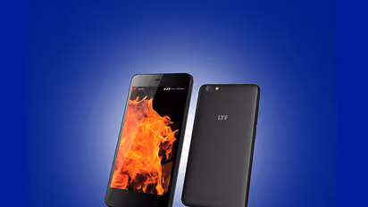 Reliance Digital to partner Flipkart and Snapdeal to sell Lyf 4G phones