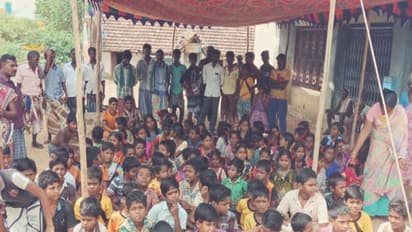 குழந்தைகளை பள்ளிக்கு அனுப்பாமல் போராட்டக் களத்தில் இறக்கிவிட்ட மக்கள்...ஏன்?